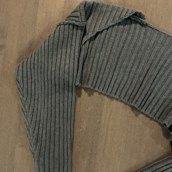 Sweater - Picture 3 of 3